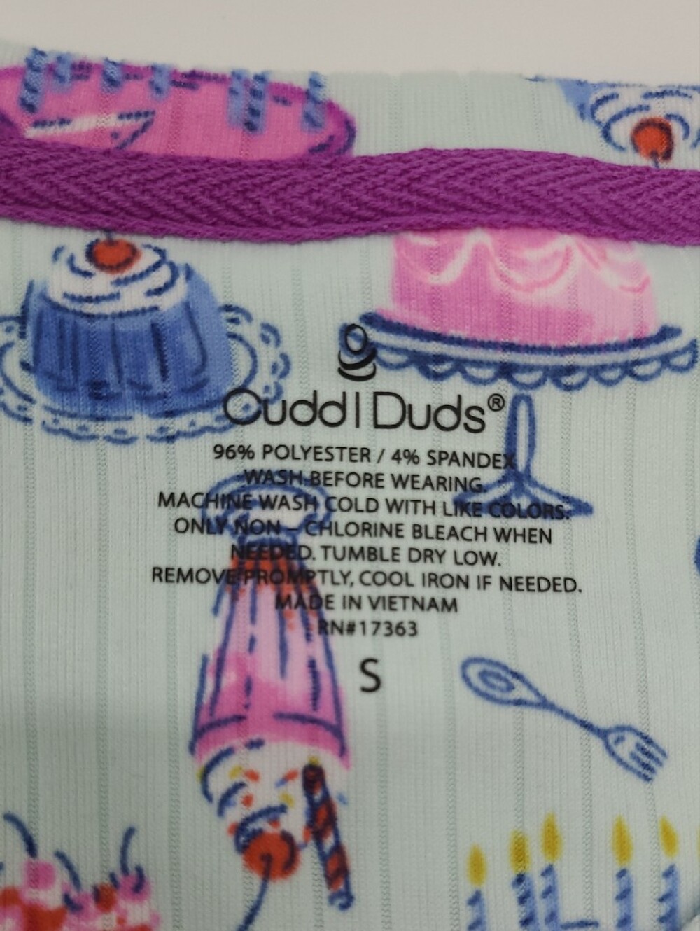 Cuddl Duds Pajama Set Capri Light Blue Cake Print Pockets Pink Yellow 2pc NEW - Picture 4 of 10